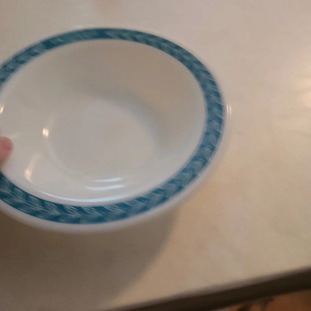Pyrex Turquoise Laurel Bowl Vintage Corning Tableware Milk Glass‎ 707-33 USA